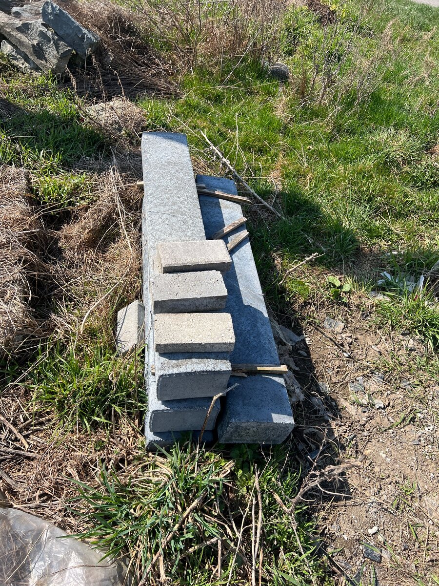 Sloupek, schod, palisády - 2