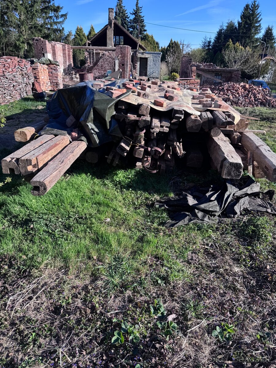 Prodám střešní trámy - 2