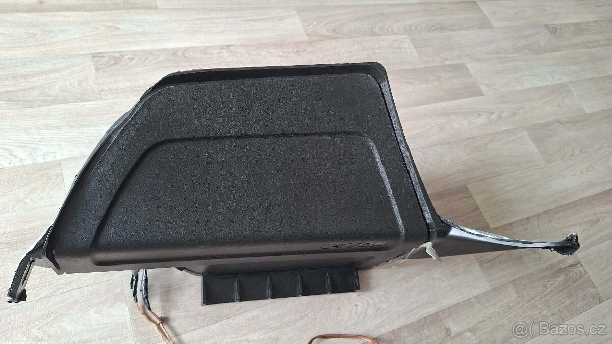 Subwoofer CANTON škoda Octavia III kombik - 2