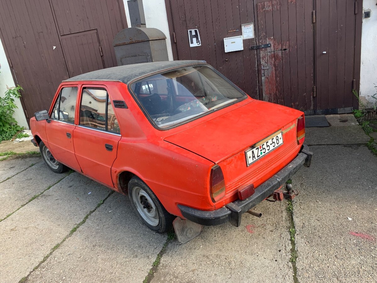 Škoda 105 L - 2