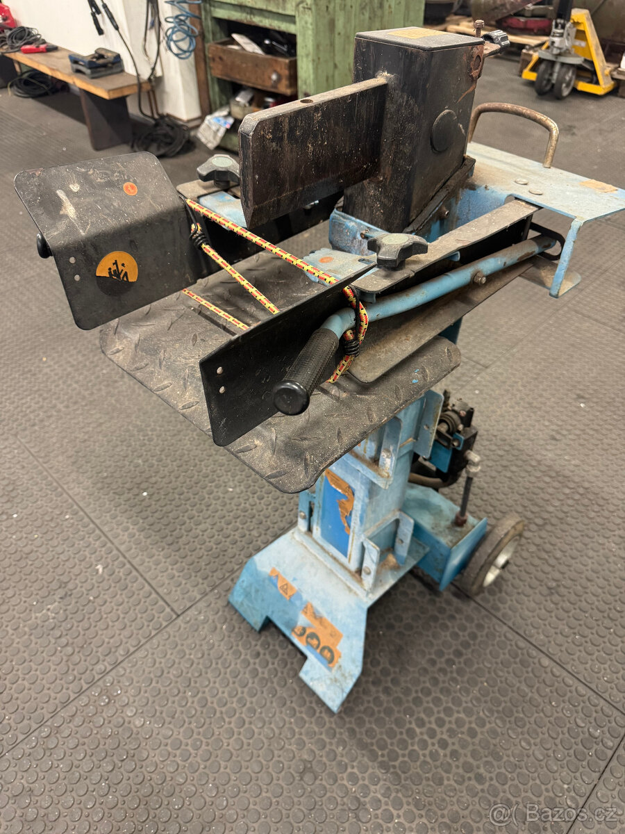 Štípač dřeva - 2