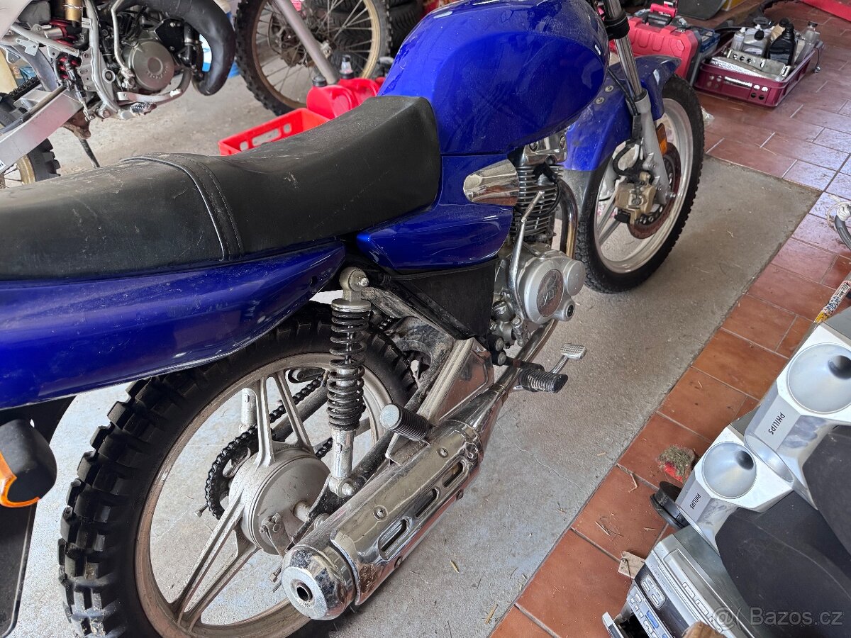 Yuki 125 - 2