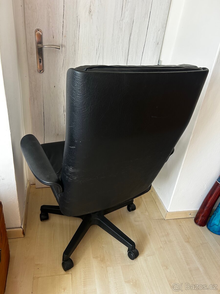 Pohodlné křeslo k pc - 2