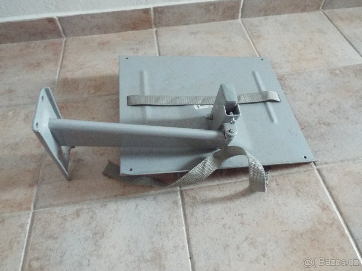 Prodám držák pro TV nebo PC Observatör IKEA - 2