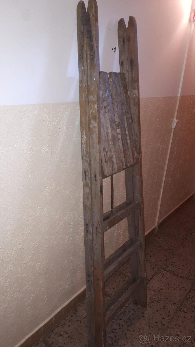 Štafle dřevěné s plošinou (stupačkou), schůdky, žebřík - 2