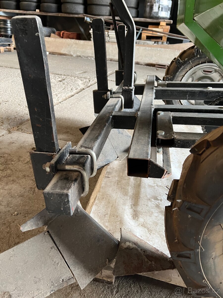 Sazeč brambor - dvouřádkový - 2