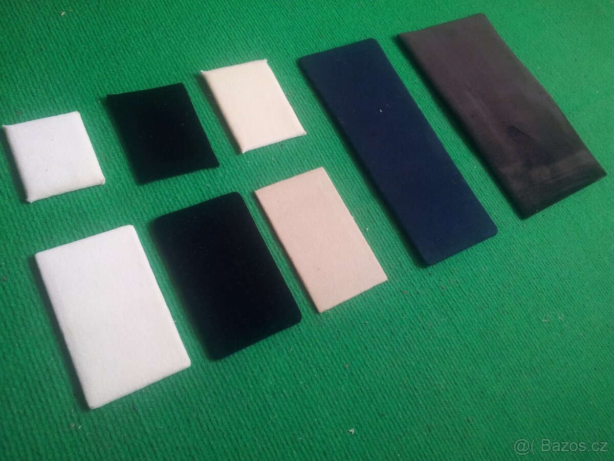 Sametové bižuterní karty, kartičky na odznaky - 2