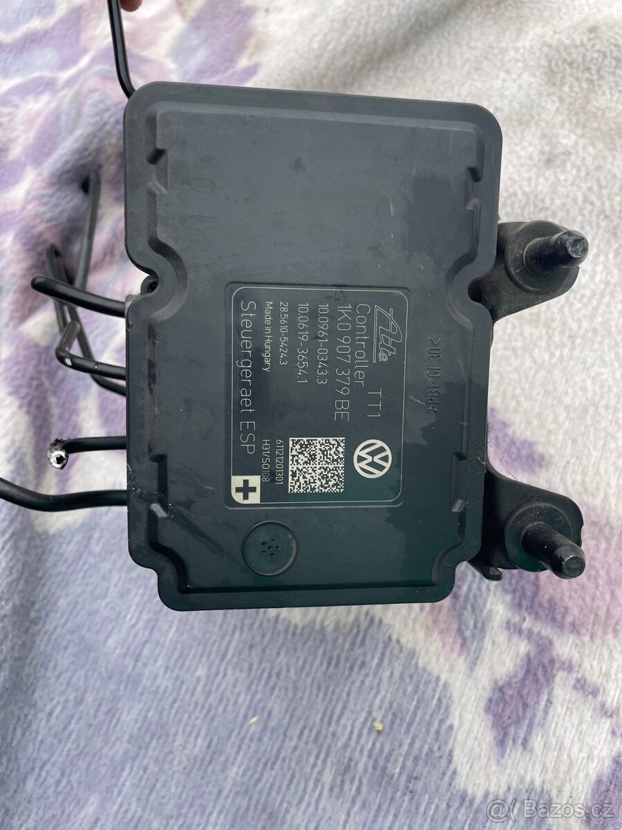 Řídicí jednotka ABS 1K0 907 379 BE - 2