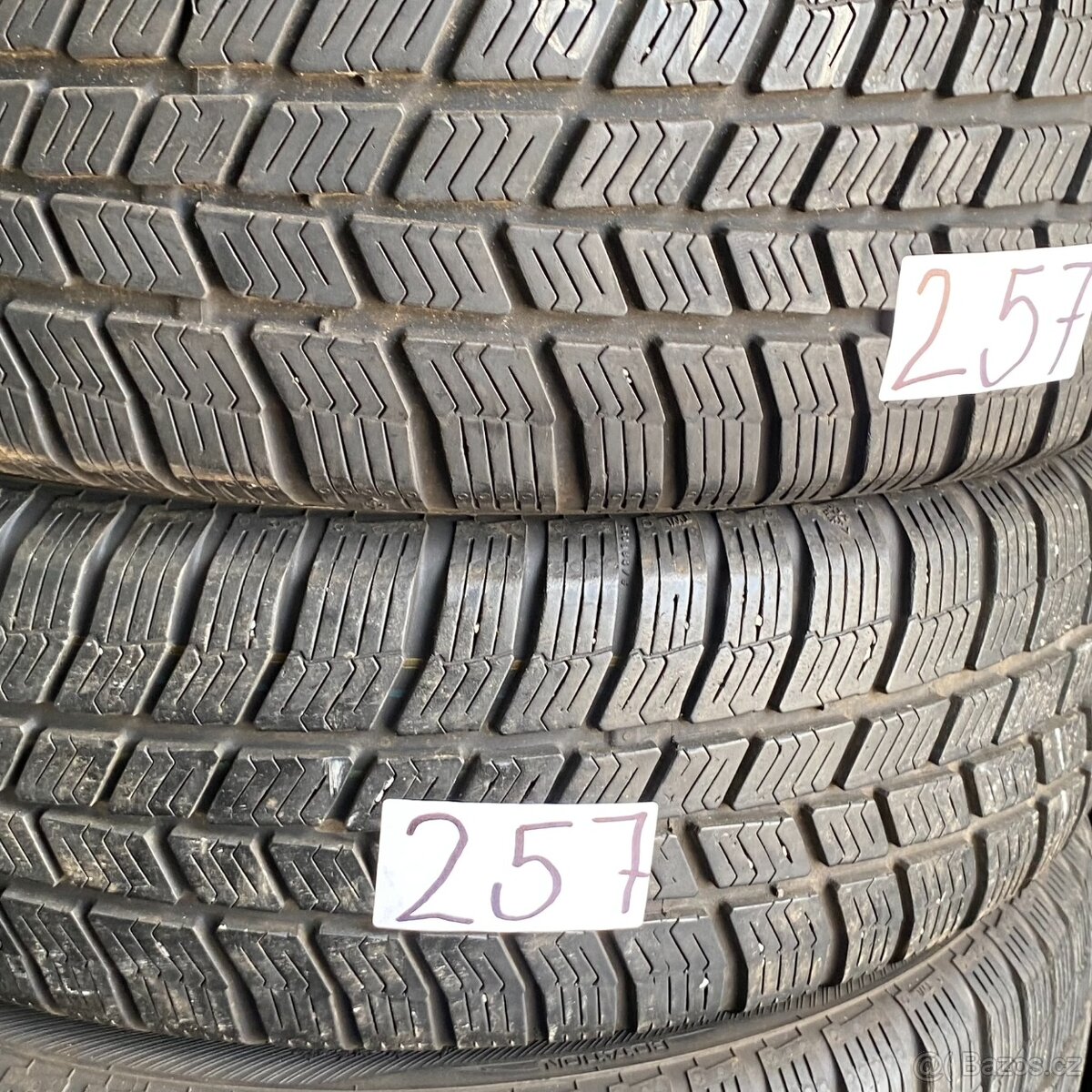 Zimní pneu 175/65 R15 84T Barum 6mm - 2