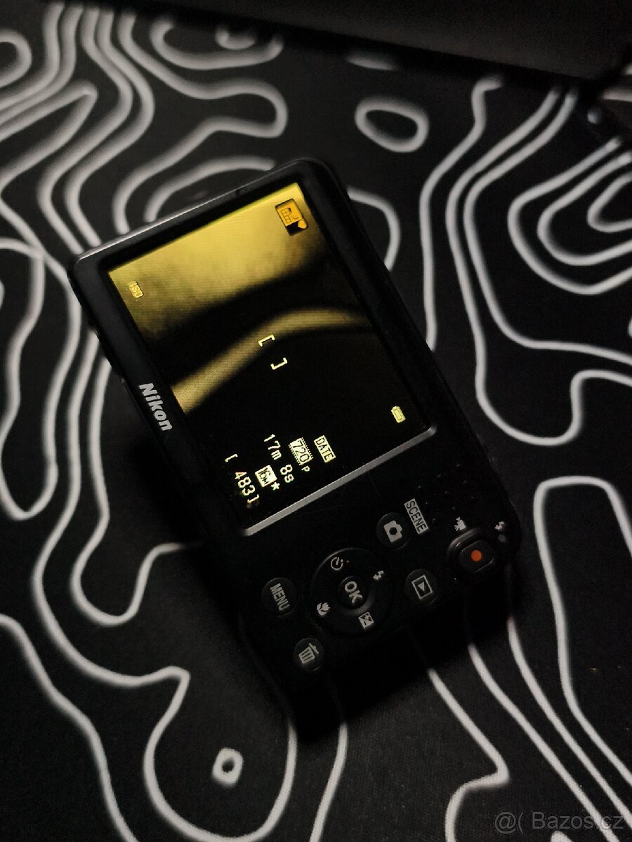 Foťák NIKON - 2