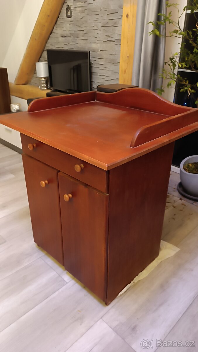 Komoda přebalovací pult masiv - 2