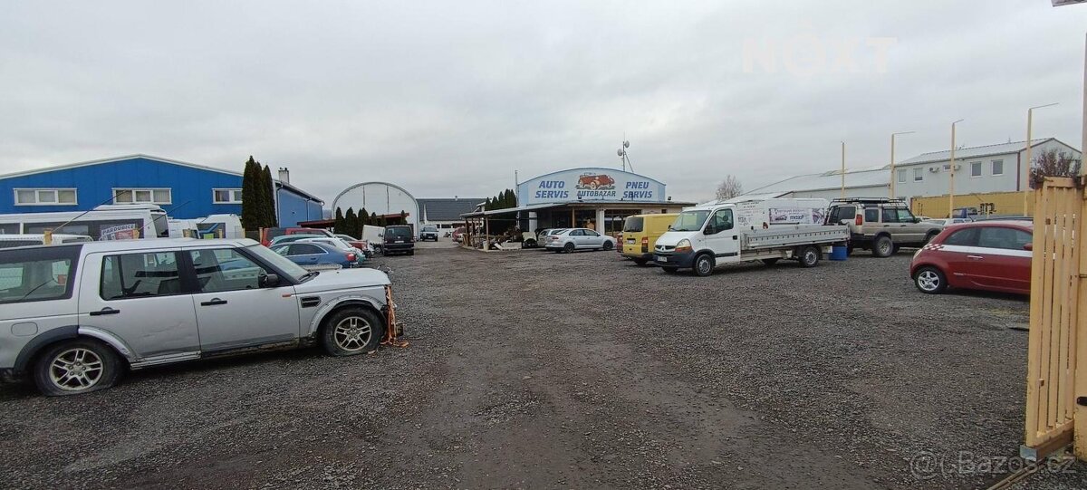 Pronájem komerční Obchodní prostory, 1 298㎡ - 2