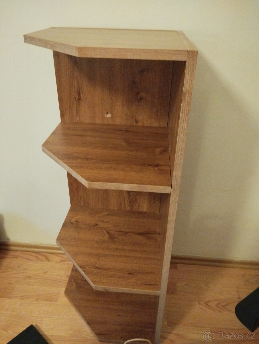 policová skříň - 2