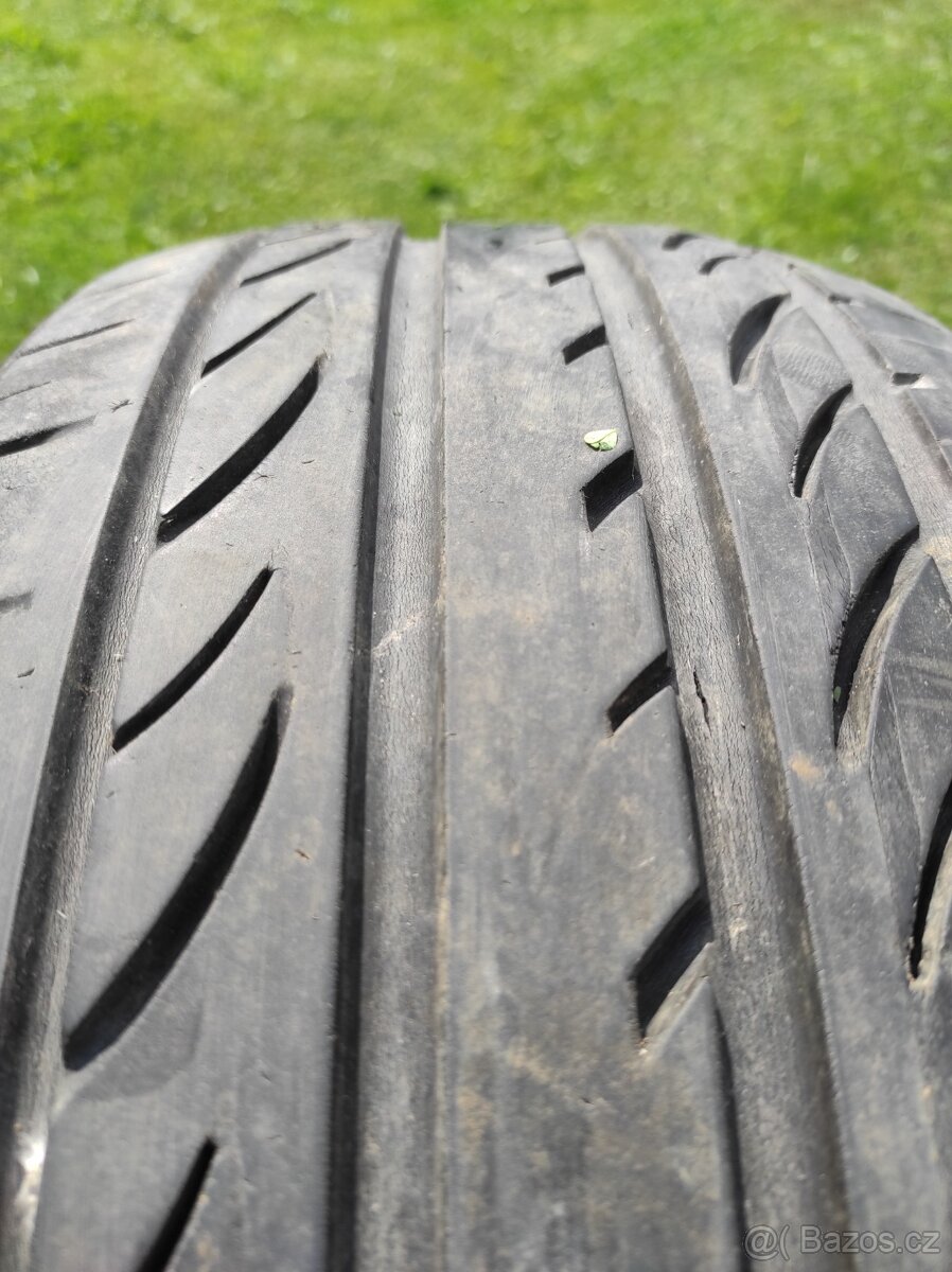 Prodám letní pneu Pirelli - 2