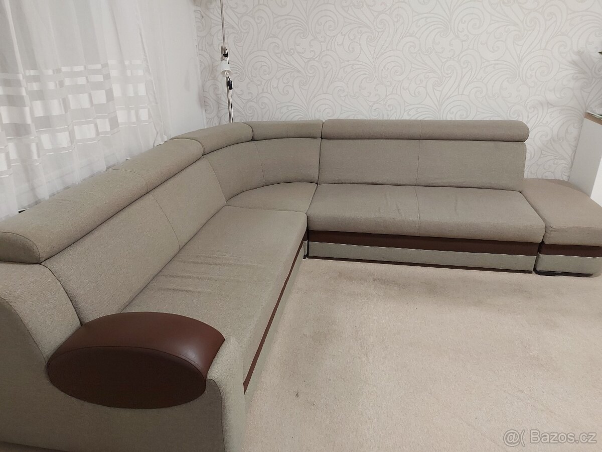 Rozkládací sedací souprava. - 2