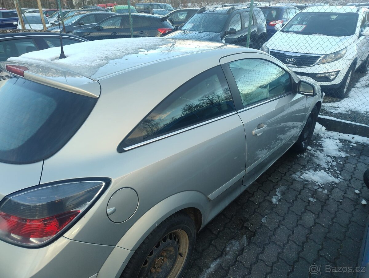 Opel Astra 1.8 16V - 2