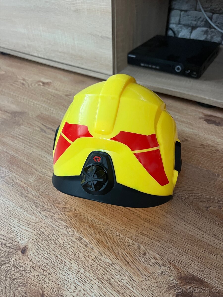 PROFI DĚTSKÁ HASIČSKÁ HELMA - 2