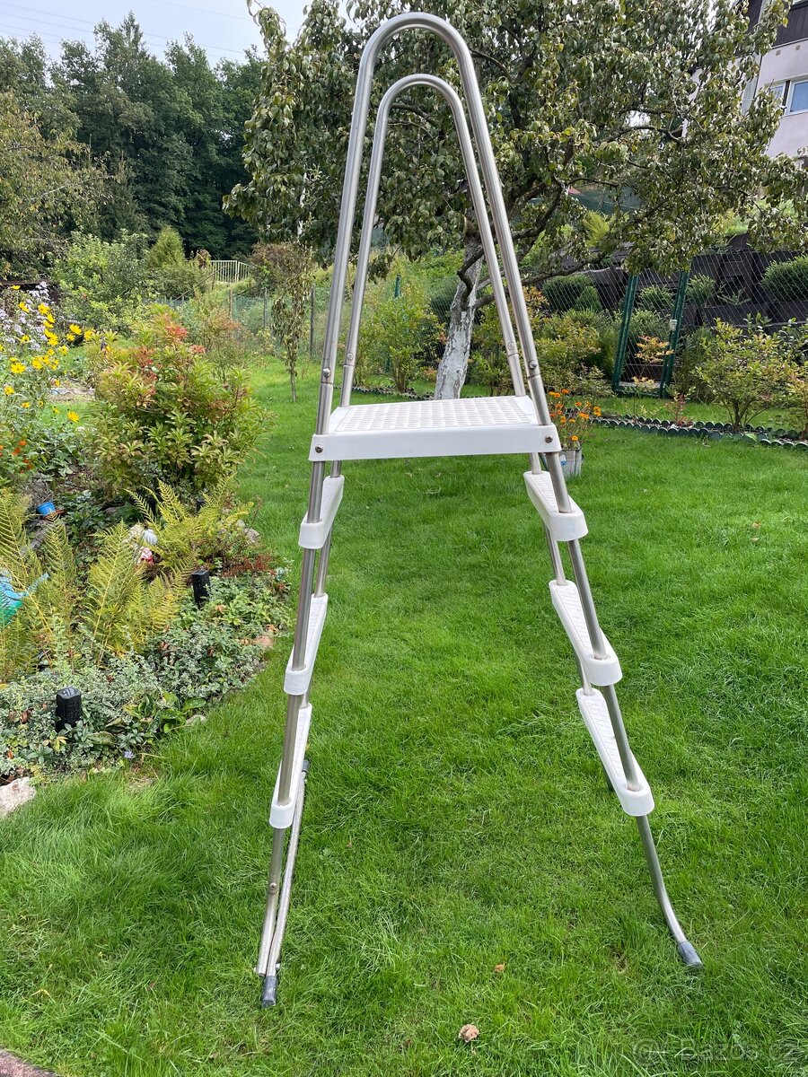 Bazénový žebřík - 2