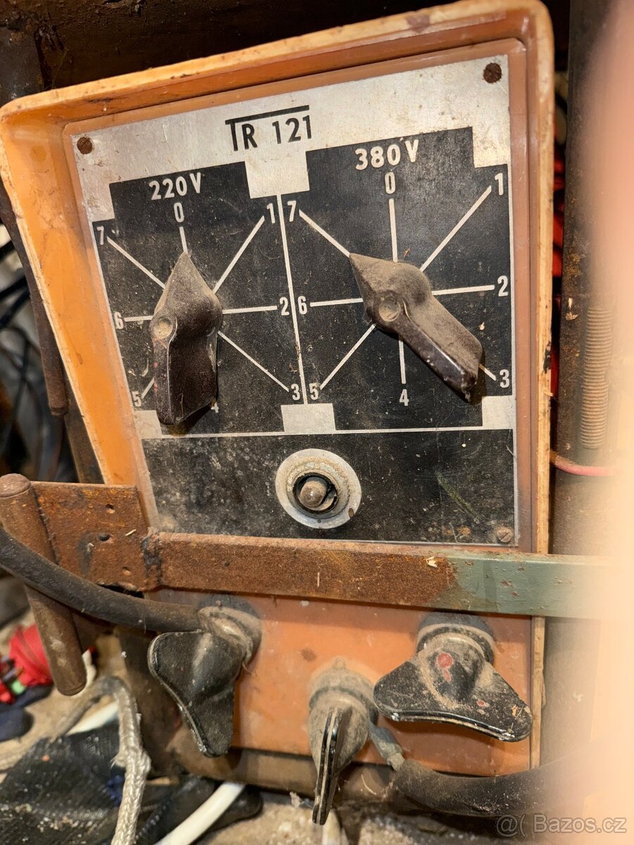 Svářečka TR 121 – 220/380 V - 2