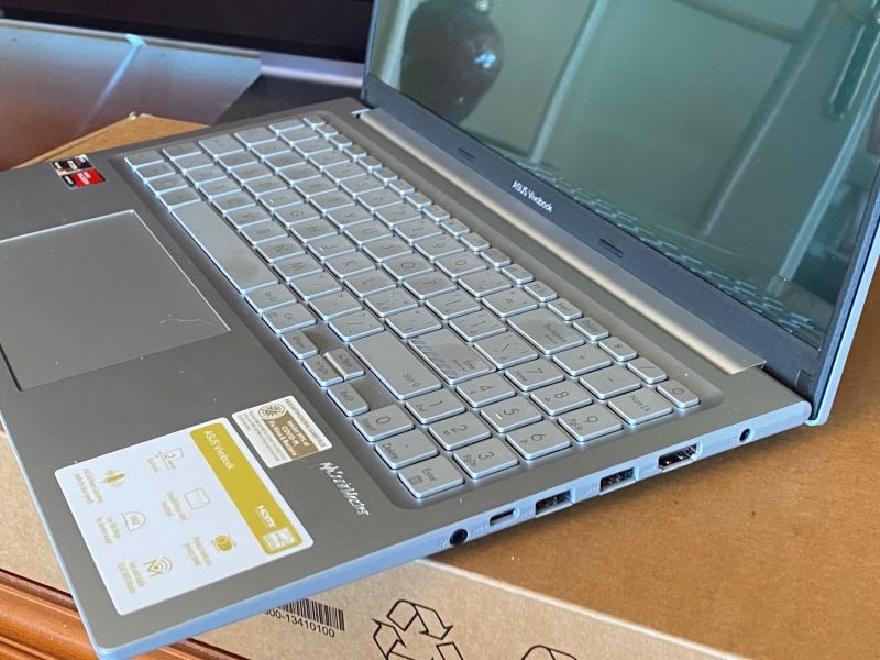 Asus Vivobook 15 M1505YA-OLED - 2
