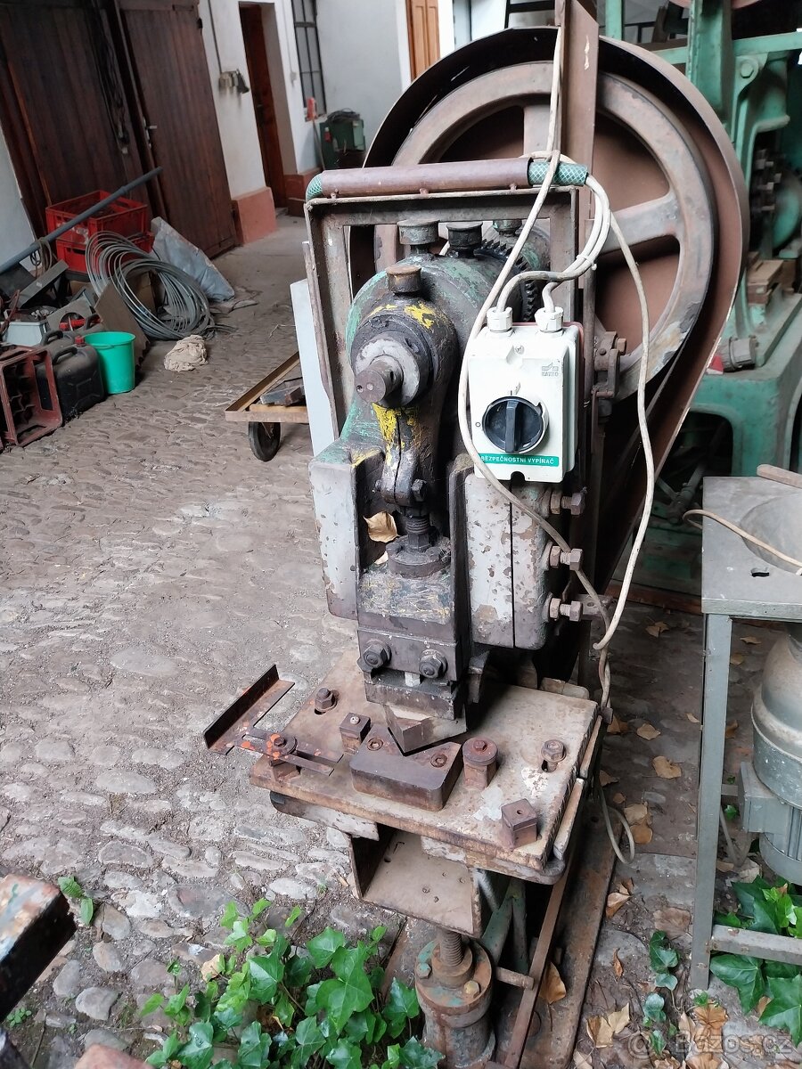 Výstředníkový Lis - 2