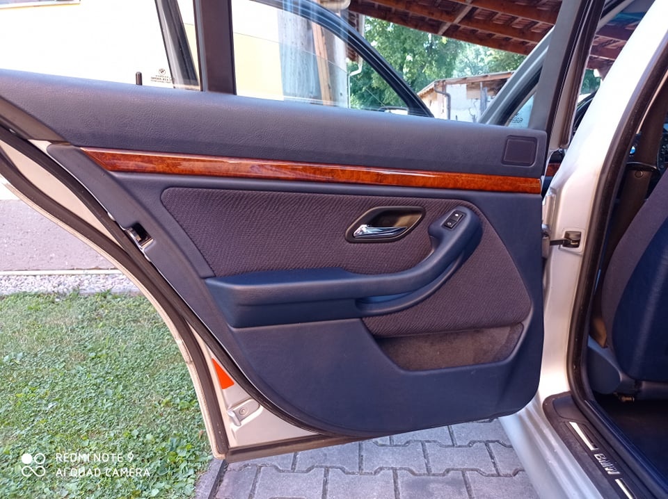 BMW E39 525i automat - 2