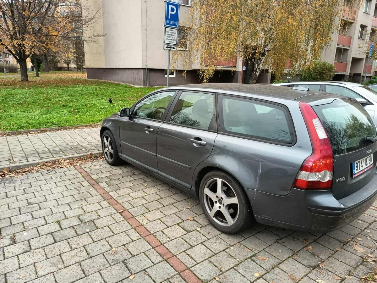 Volvo V50 - 2