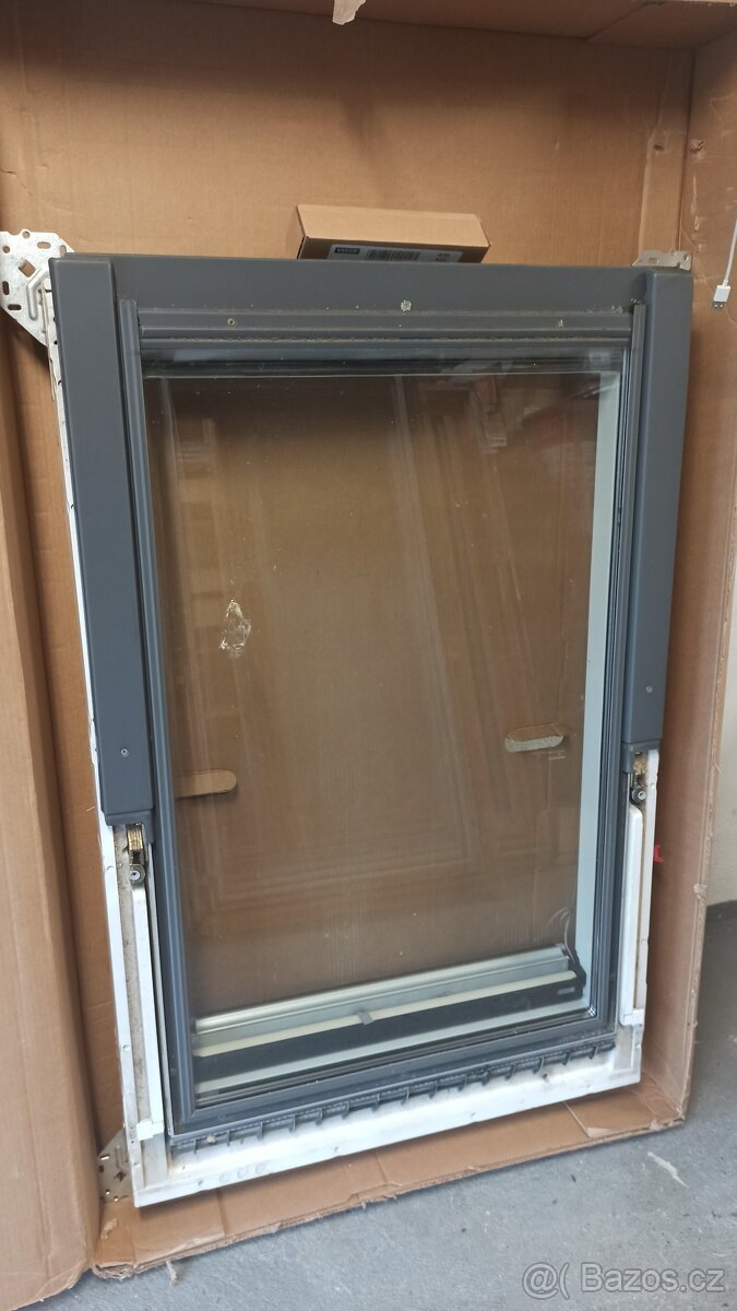 Střešní okno Velux - 2