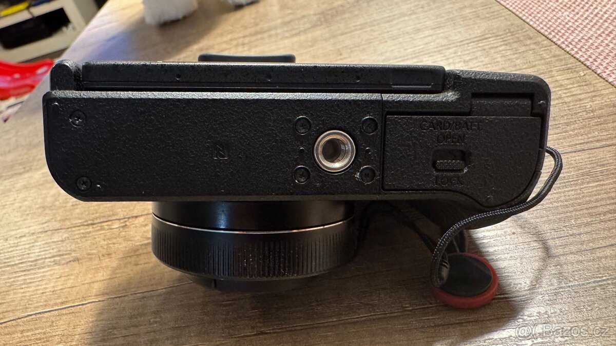 Canon G1X Mark III Top stav - 2