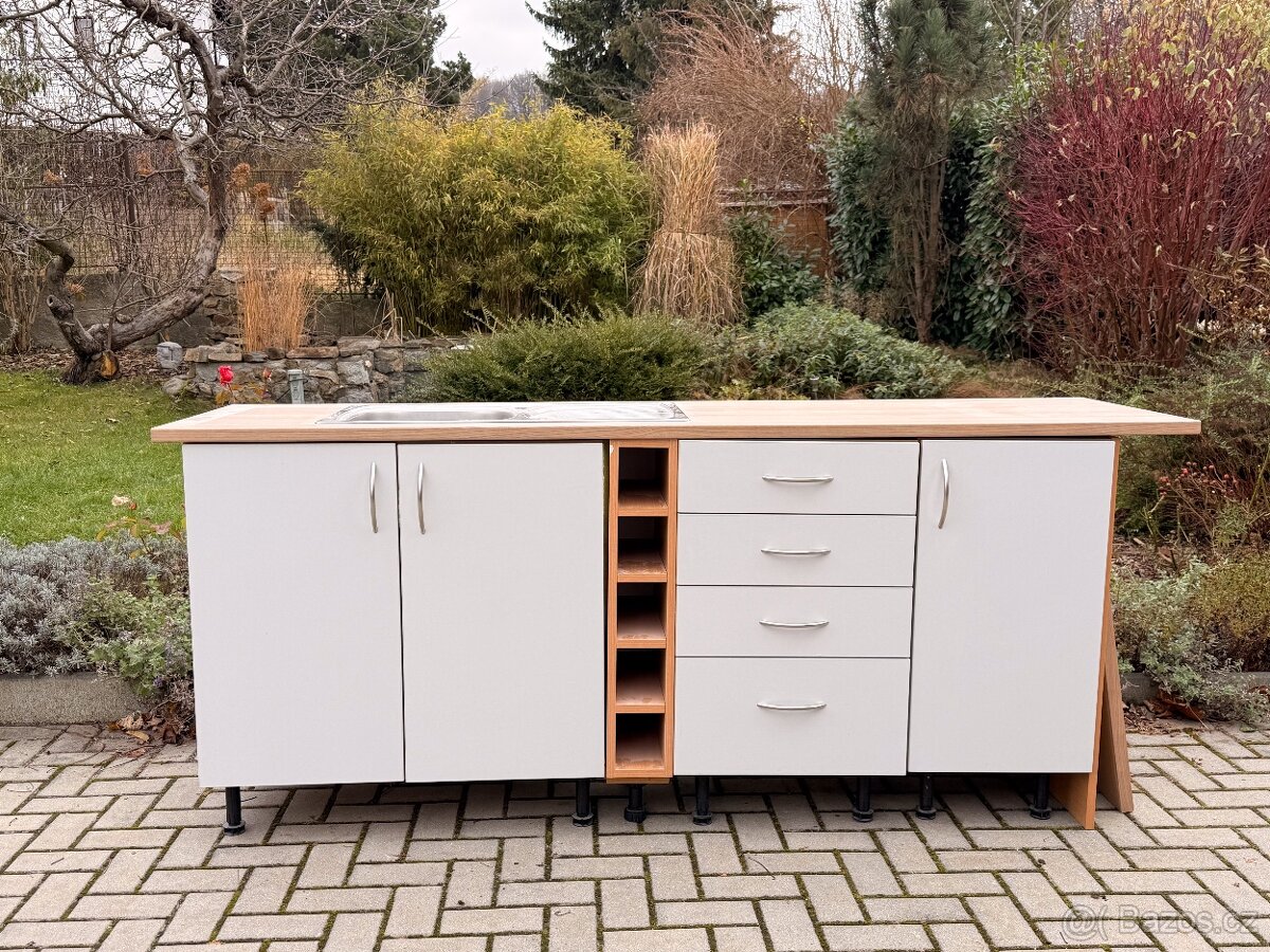 Prodám zánovní KUCHYŇSKOU LINKU - 2