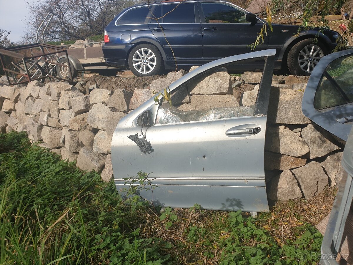 Mercedes w220 s class - dveře - 2