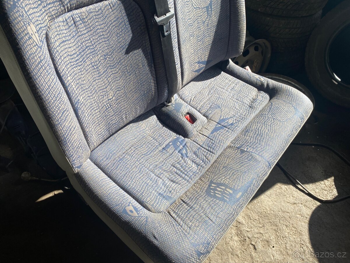 Renault mastr sedačka - 2