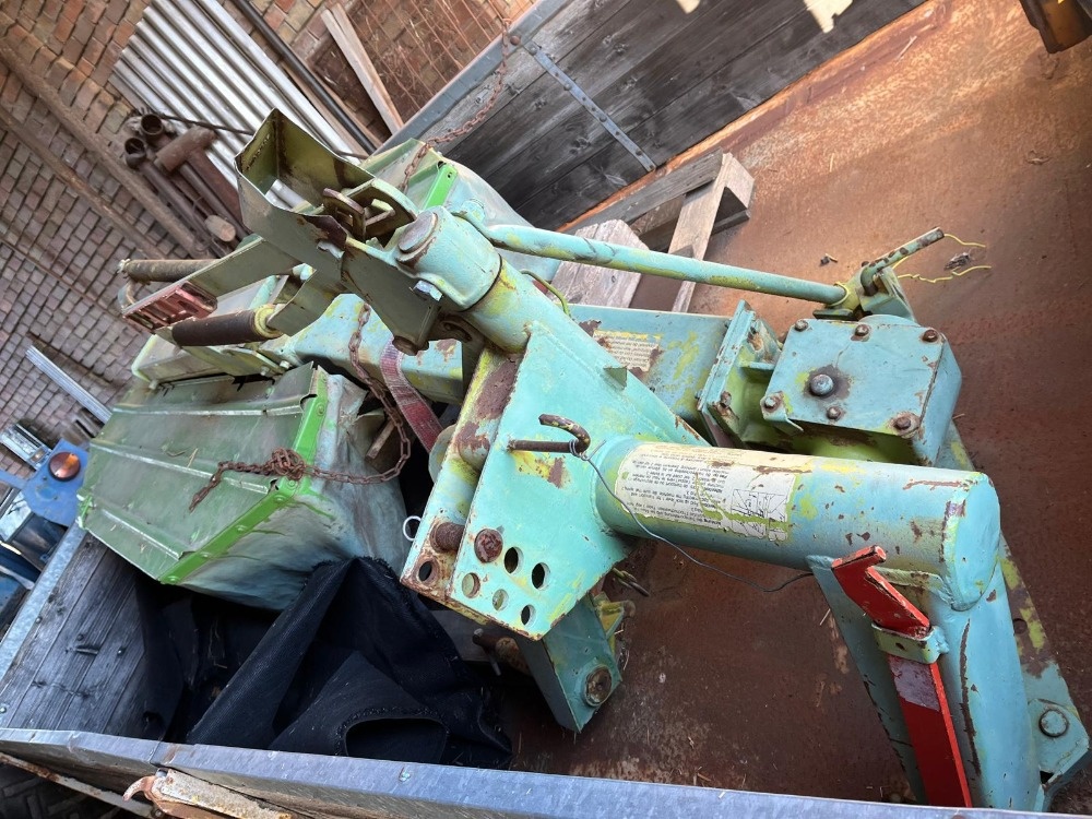 Prodám obraceč sena + bubnovou sekačku - 2