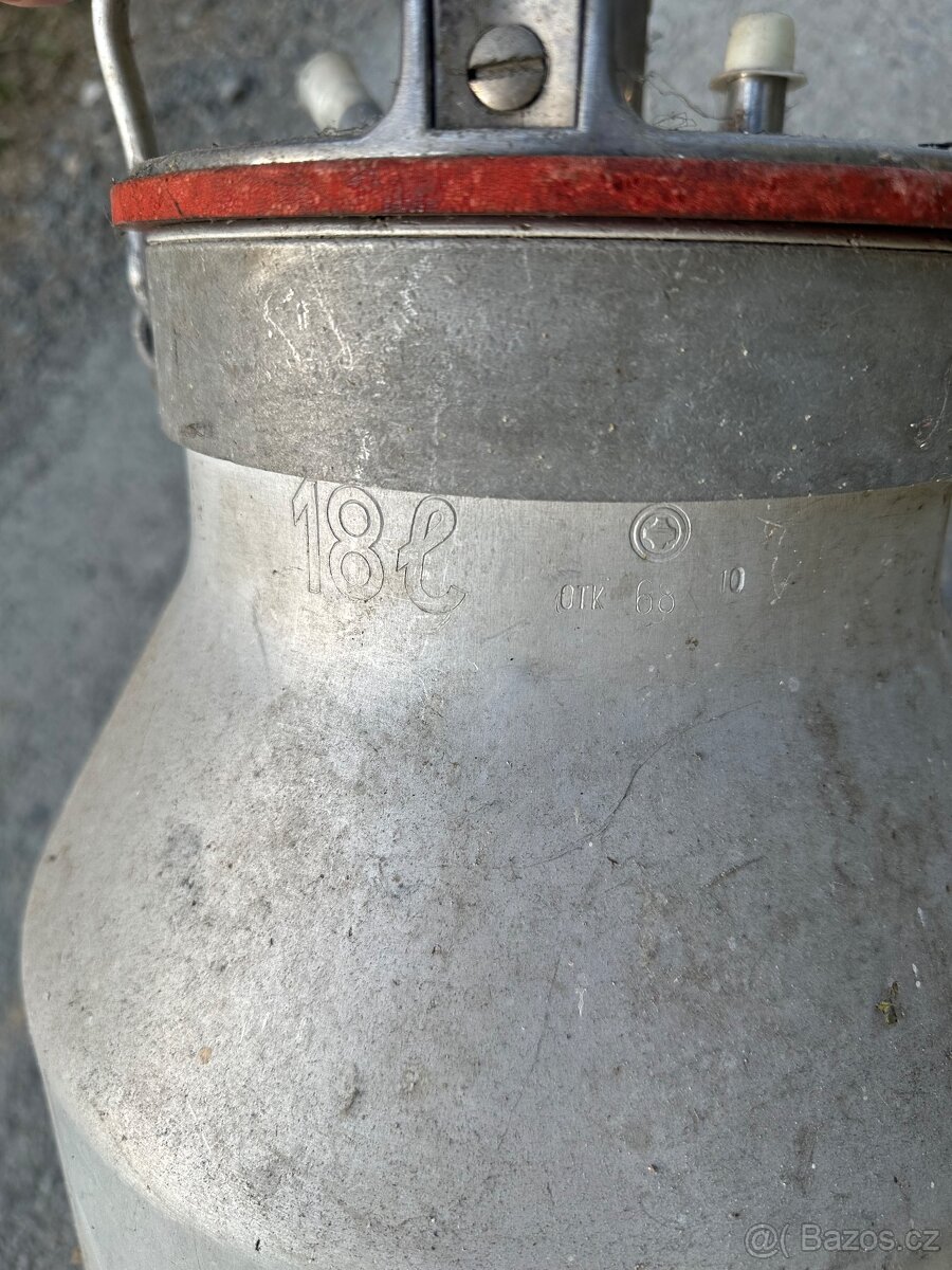 Stará konev na mléko 18l - 2