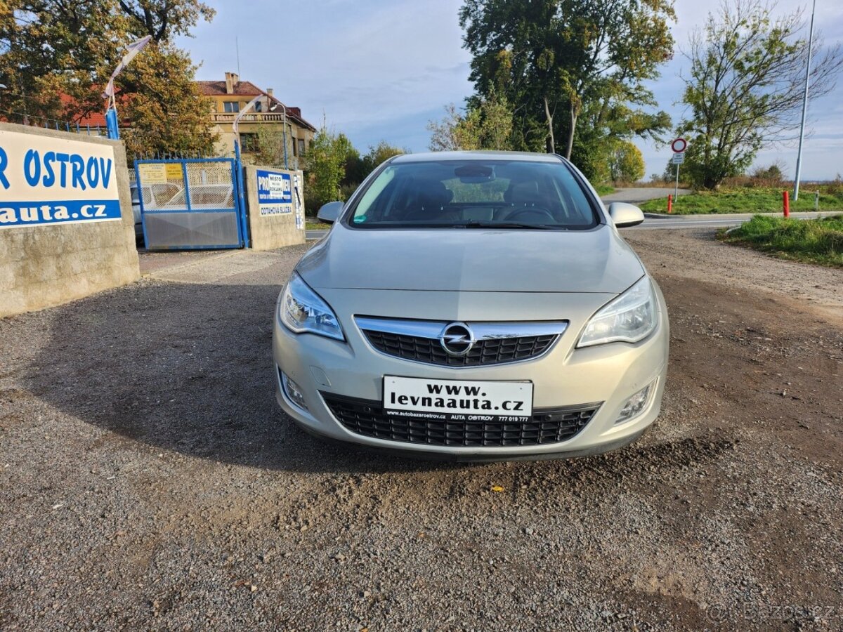 Opel Astra 1.4 16V - 2