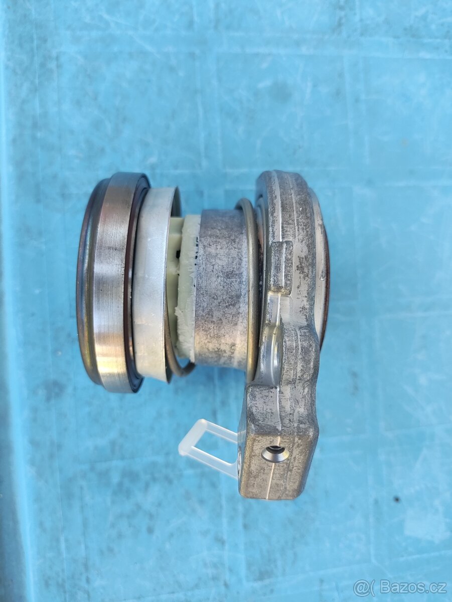 Opel Insignia - spojkove lozisko - 2