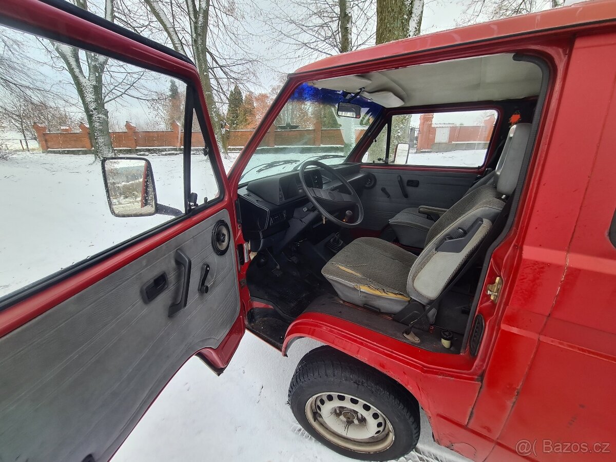 VW Transporter T3 Caravela - 2