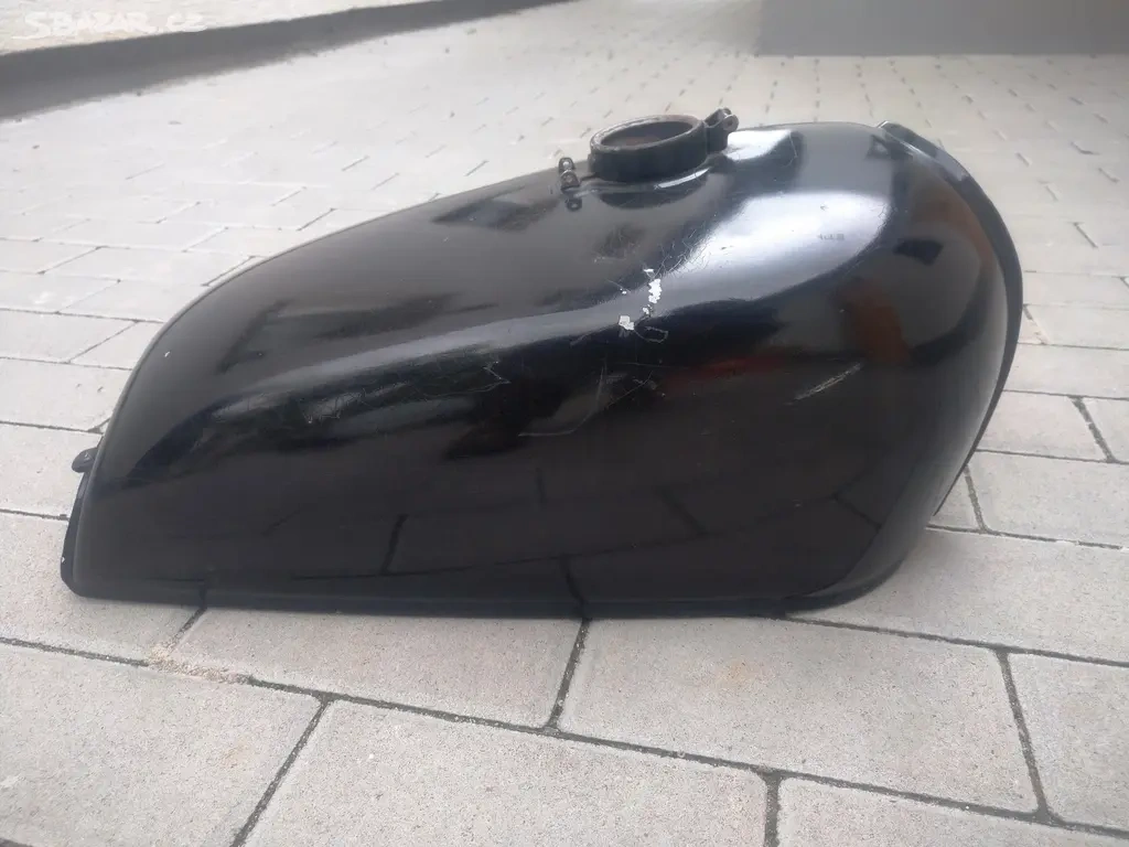 Nádrž Honda CB 250G - 2