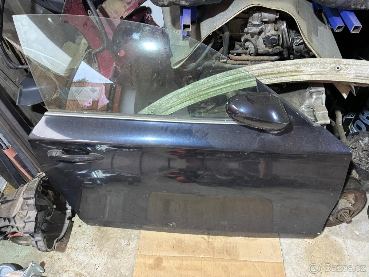 P,L dveře BMW 1 E87,E82 (barva: Bílá,modrá ) - 2