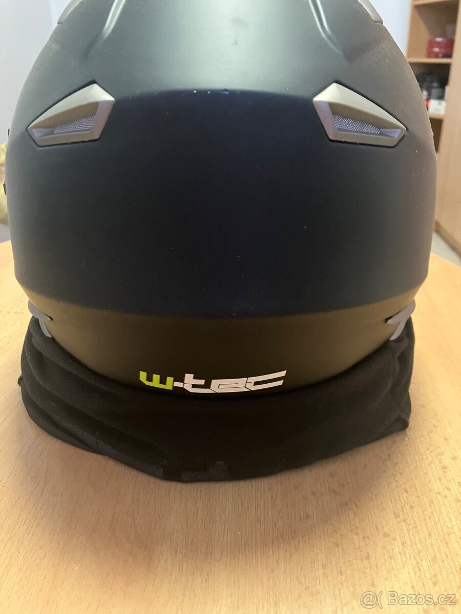Přilba w-tec - 2