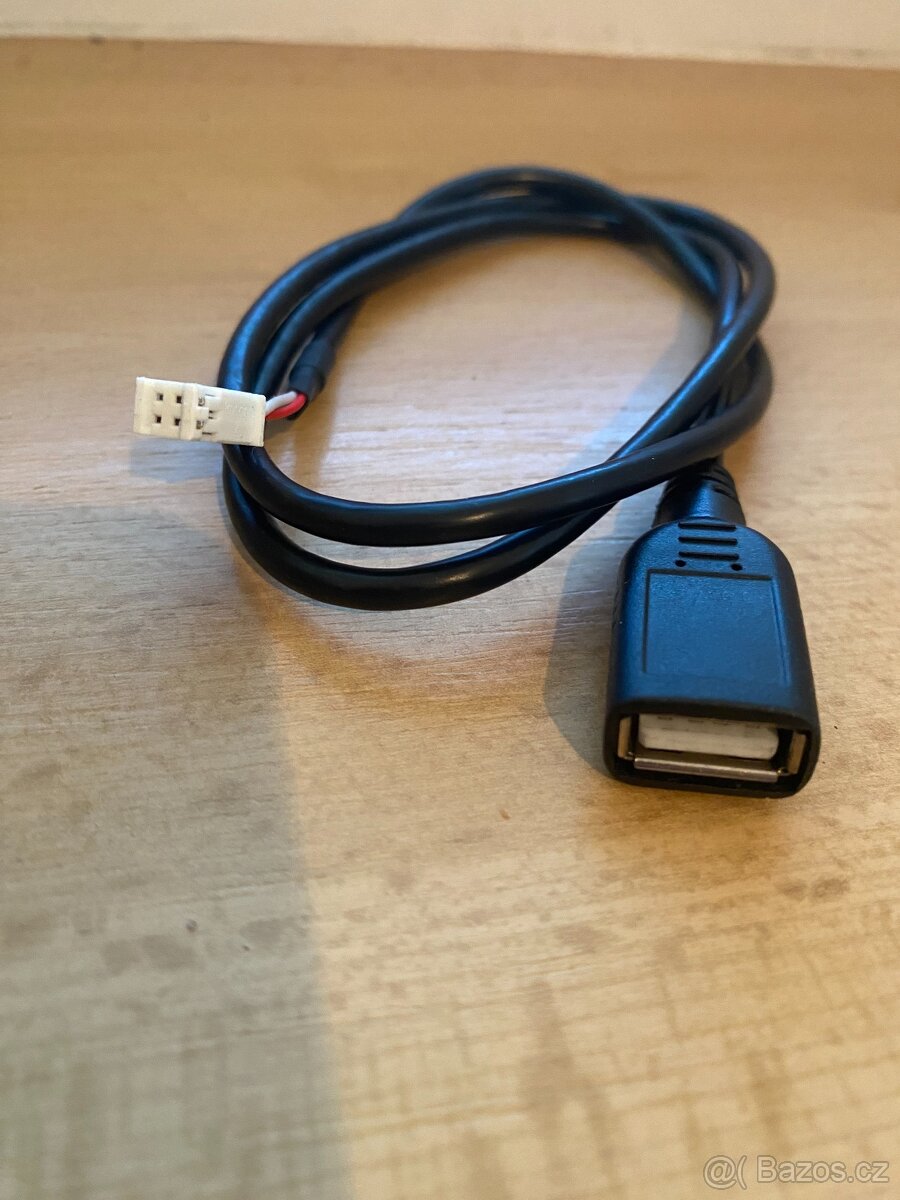 4 PIN USB adaptér pro 2DIN autorádia - 2