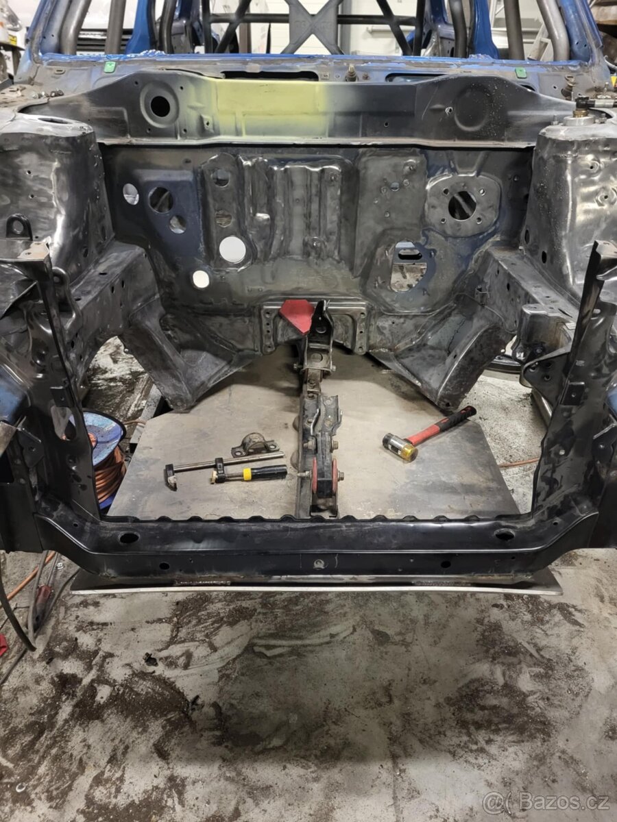 Lyže Nissan Micra - 2