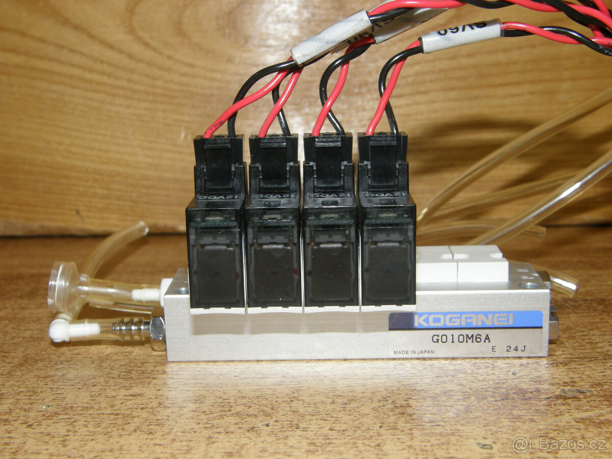 Pneumatický rozvaděč KOGANEI, 4 x ventil DC 12 V - 2
