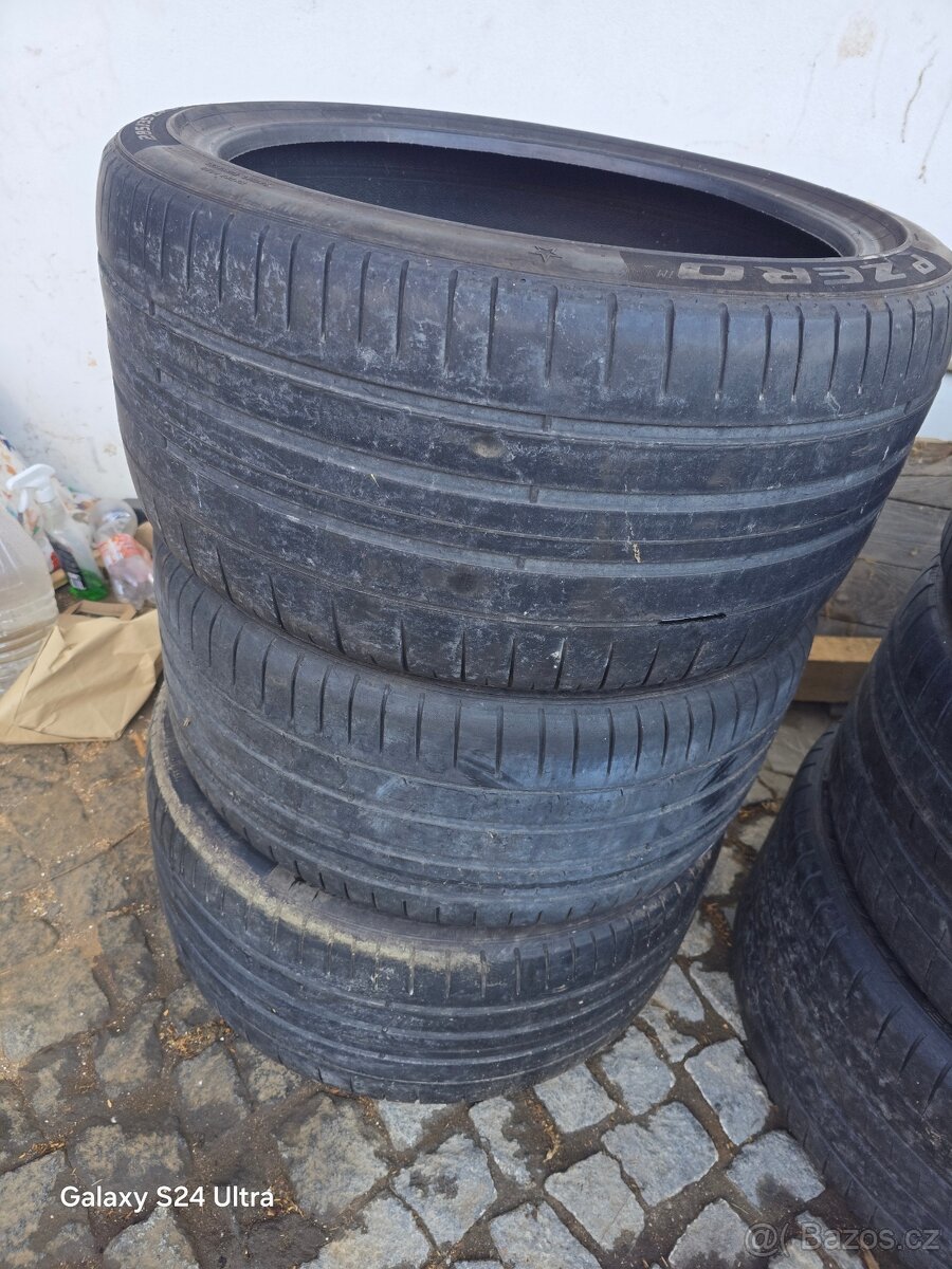 275/30 r20 - 2