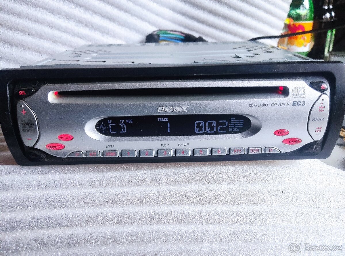 Sony CDX - L 480 X - 2