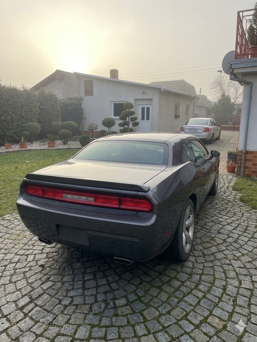 PRODÁM/VYMĚNÍM DODGE CHALLENGER 3.6, NOVÝ V ČR - 2