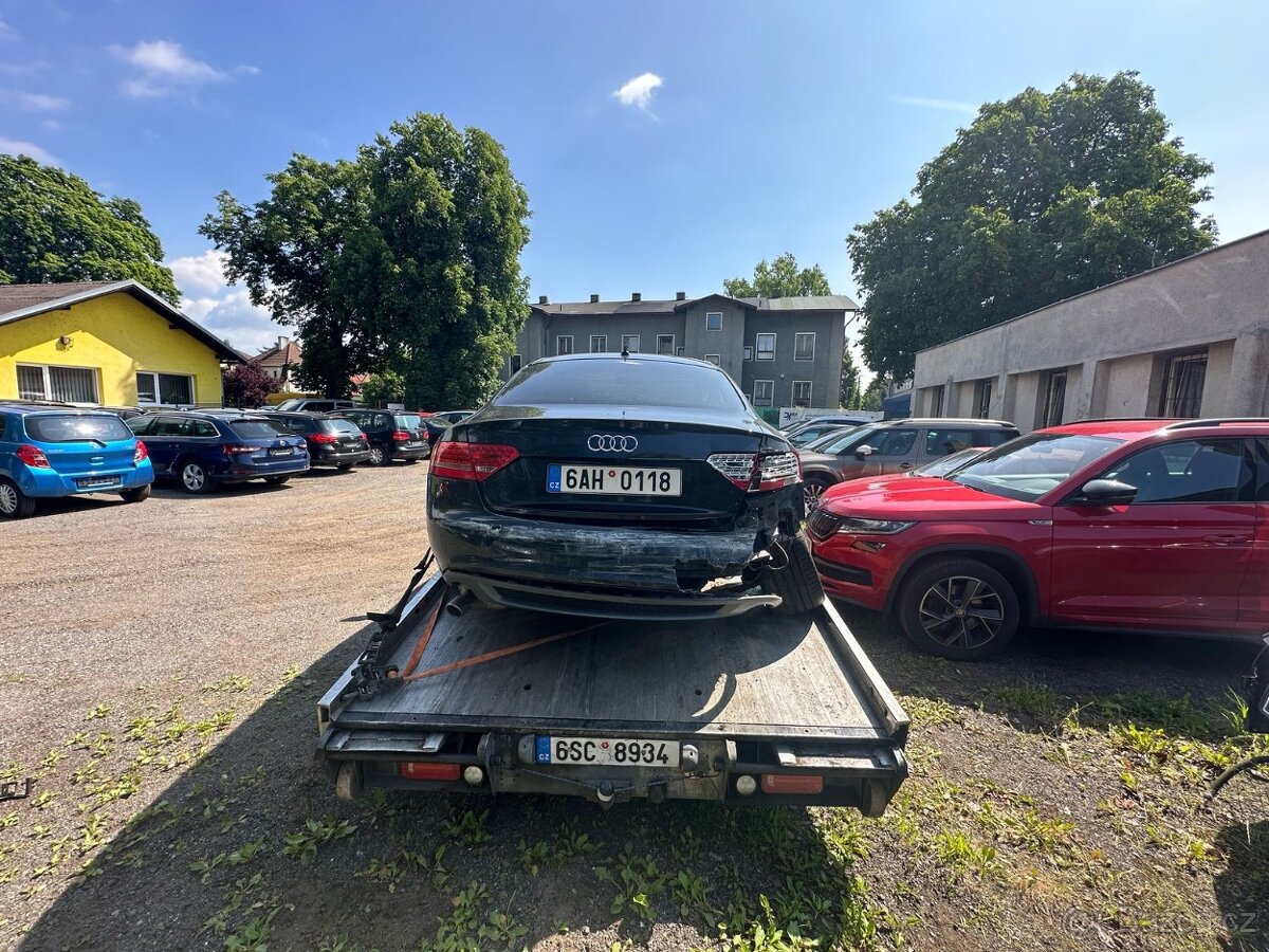 Audi A5 Coupe Quattro 3.0TDI 176KW CCWA LMK LZ9Y r.v. 2010 - 2