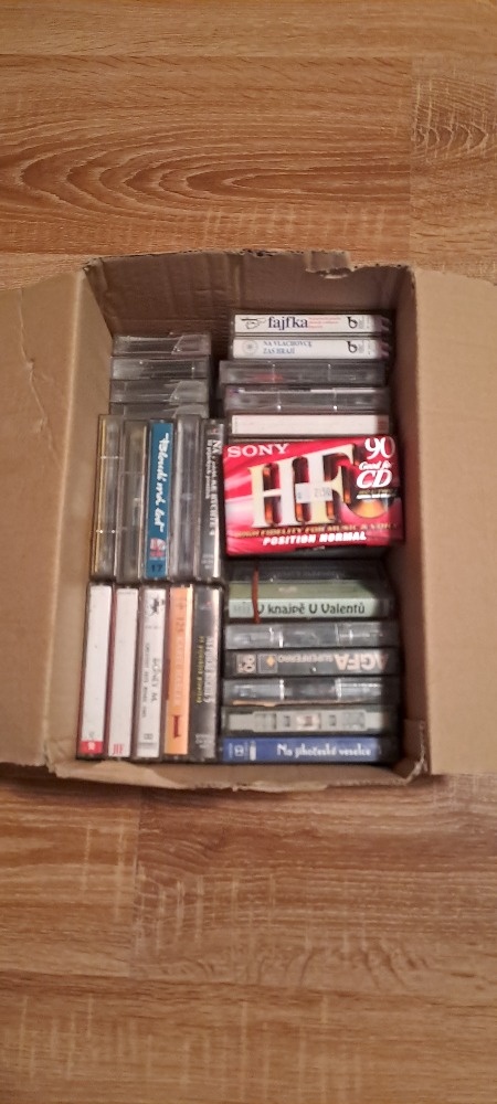 Videokazety, CD, kazety, hry - 2