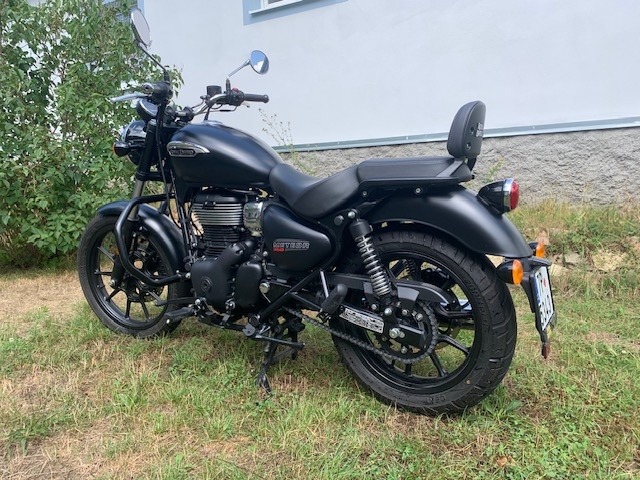 Royal Enfield Meteor 350 - 2