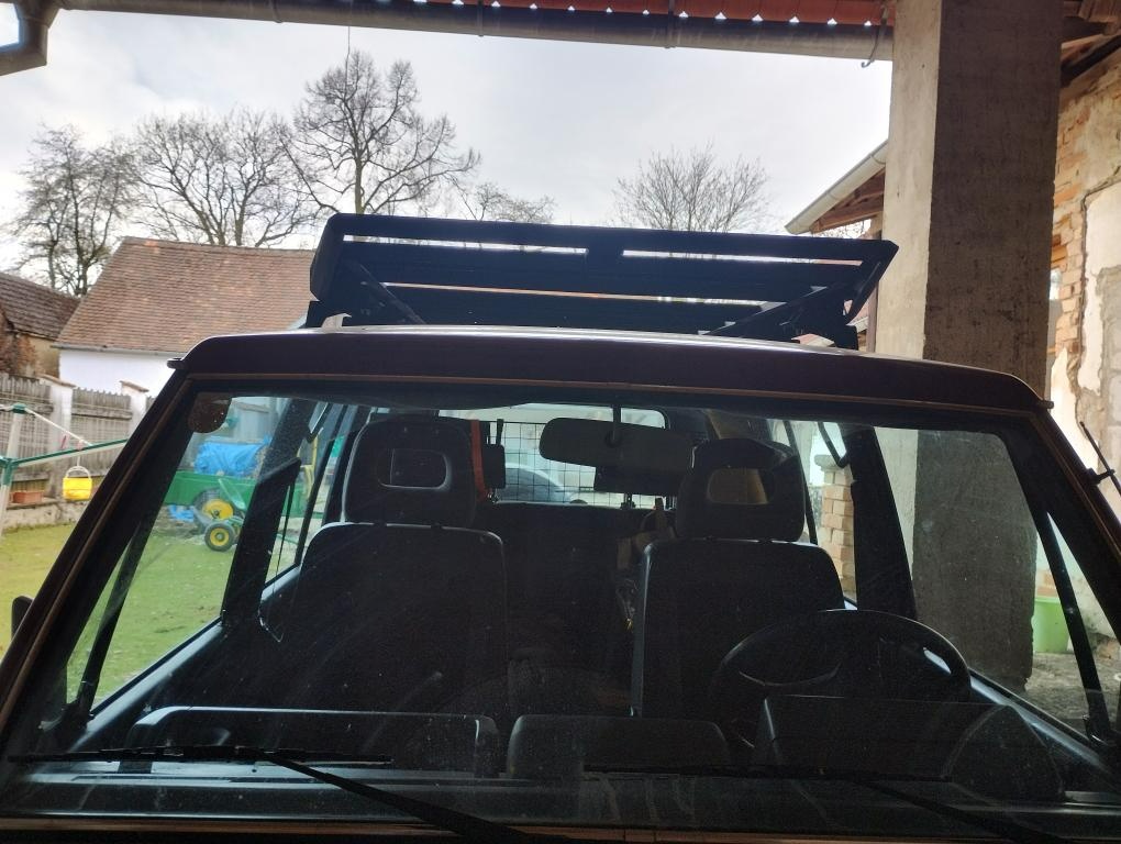 Expediční nosič MITSUBISCHI PAJERO L - 2